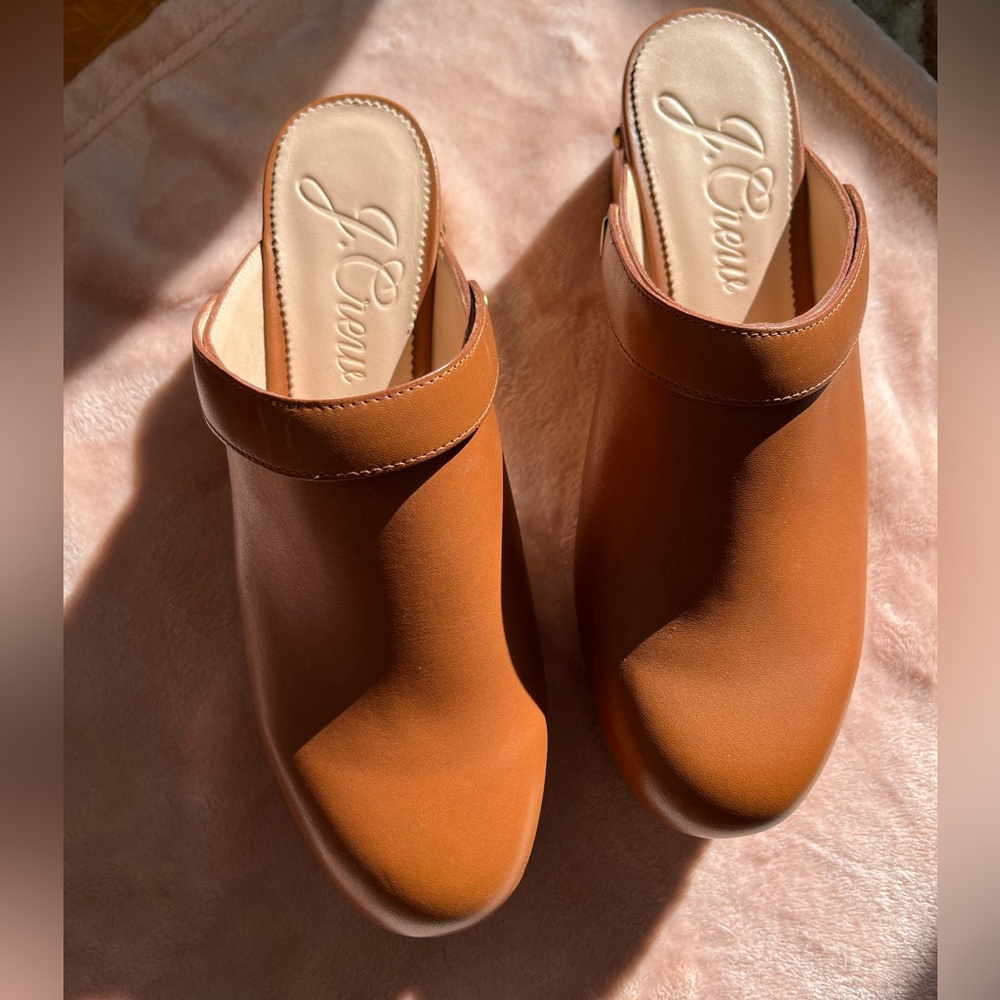 Wooden sole clogs, size 9, tan